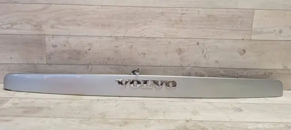 Volvo V50 Trunk door license plate light bar 30699682