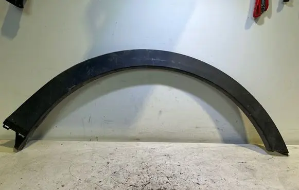 Front arch trim