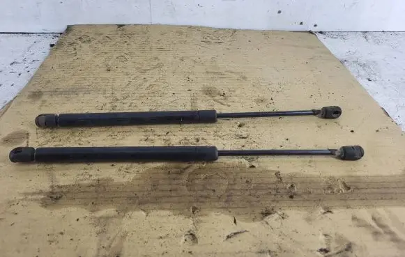 Renault Megane I Tailgate/trunk strut/damper 7700828451D