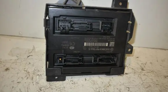 Audi A4 S4 B8 8K Comfort/convenience module 8K0907064C