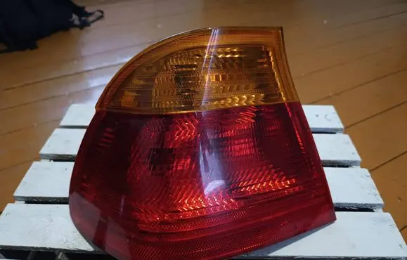 BMW 3 E46 Rear/tail lights 8364921 8383099 8364925
