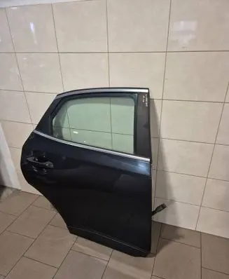 KIA Xceed Rear door
