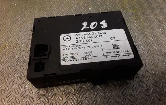 Mercedes-Benz C W203 Gateway control module 2034450000 A2034450000