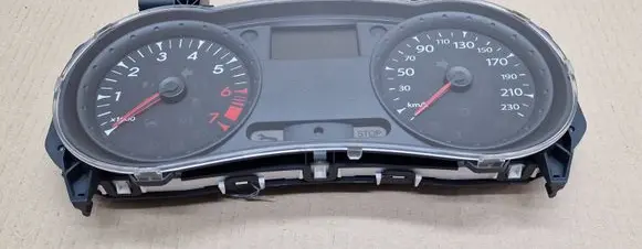 Renault Clio III Speedometer (instrument cluster) 8200820993C