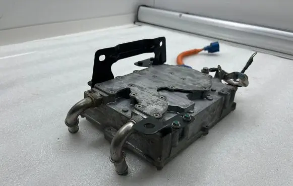Tesla Model S Voltage converter inverter 102866500B A14DD017063