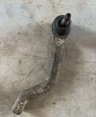 Nissan Qashqai Steering tie rod end 