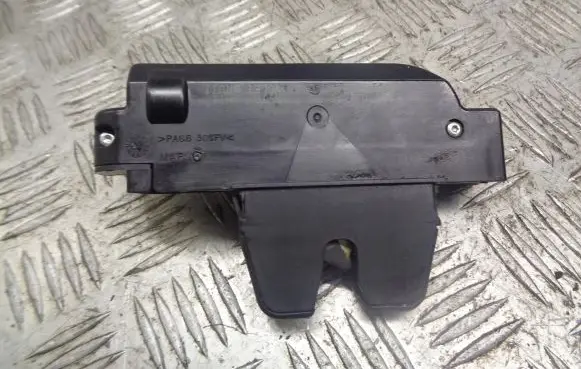 Citroen Xsara Tailgate exterior lock 9652301980