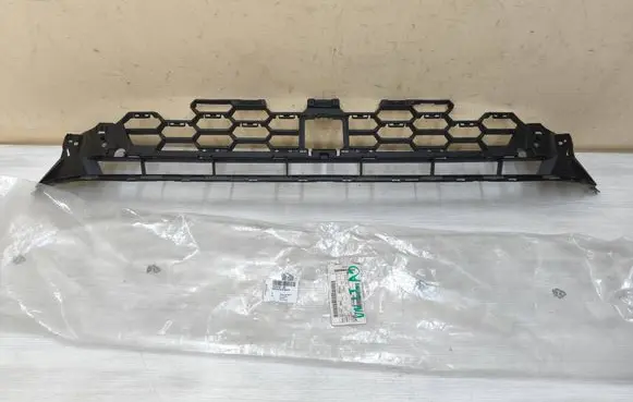 Audi A3 8Y Front bumper lower grill 8Y0807647 8Y08076479B9