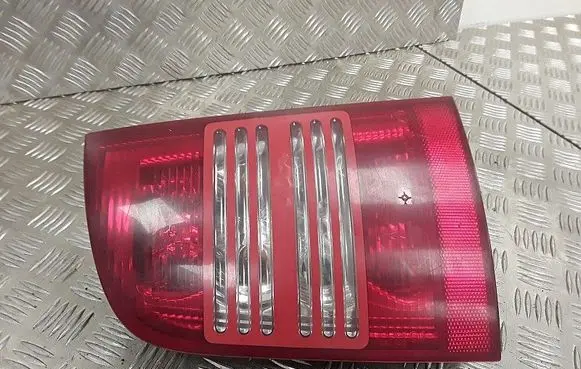 Skoda Octavia Mk1 (1U) Rear/tail lights 1u9945095b 1u9945111b 1u9945257