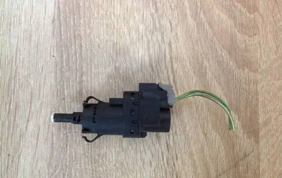 Ford Focus Brake pedal sensor switch 3M5T13480AC