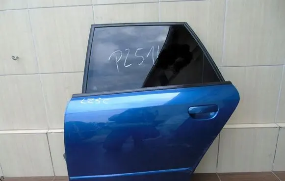 Audi A4 S4 B6 8E 8H Rear door 8E0833051