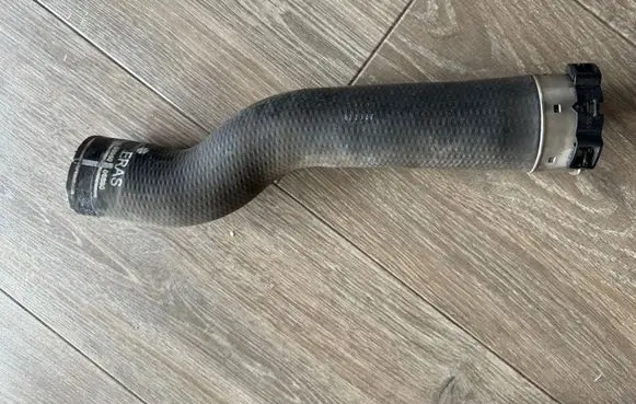 Citroen DS7 Crossback Intercooler hose/pipe 9805006880