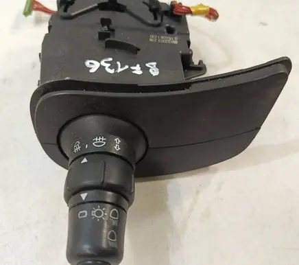 Renault Kangoo II Indicator stalk 88102003 0154081220