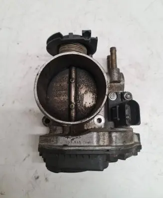 Volkswagen Sharan Throttle valve 021133064