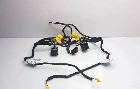 Mercedes-Benz E C207 W207 Front door wiring loom A2075405205