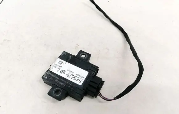 Volkswagen Touran I Alarm control unit/module 7L0907719 510190351FGU