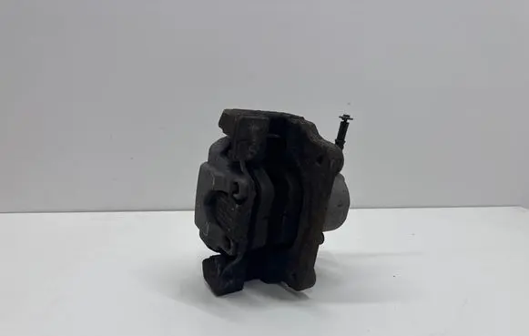 BMW 5 E60 E61 Front brake caliper 6024330 ALTUR16