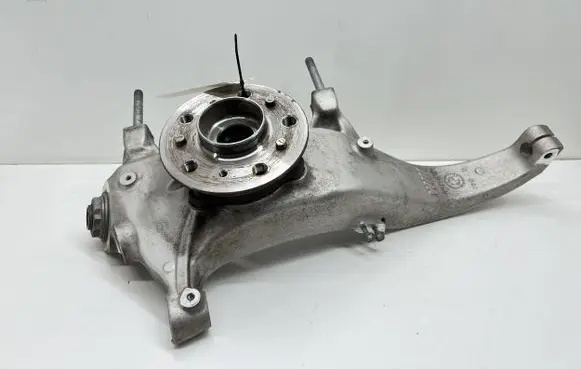 BMW M8 F93 Gran Coupe Front wheel hub spindle knuckle 7857012