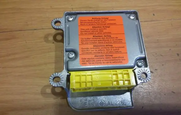 Volkswagen PASSAT B5 Airbag control unit/module 6Q0909605B