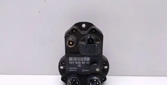 Mercedes-Benz E W124 Ignition amplifier control unit 0075454632