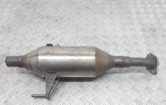 Lexus CT 200H Muffler/silencer 33717