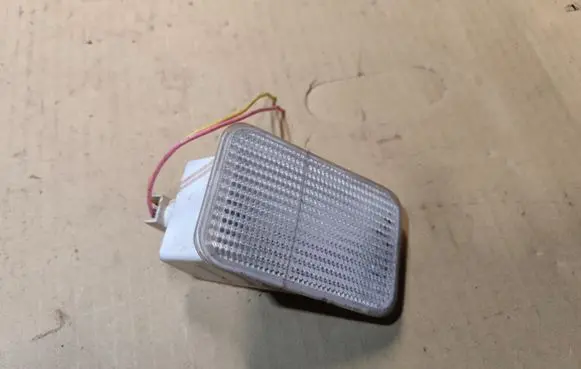 Chrysler Sebring (FJ - JX) Other interior light 05269344