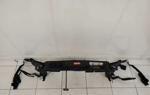Mercedes-Benz C W204 Radiator support slam panel 