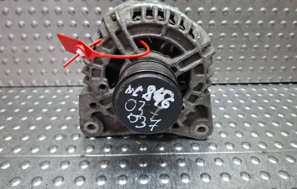 Renault Clio III Generator/alternator S27649846 0124425037