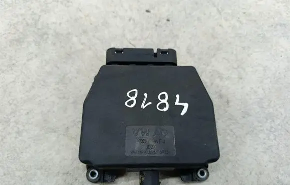 Volkswagen Golf V Turbo solenoid valve 6Q0906625