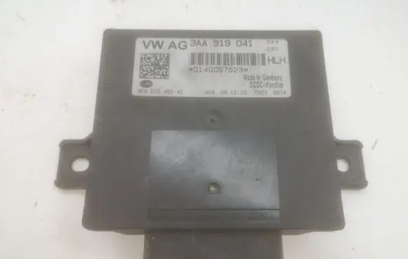 Volkswagen PASSAT CC Power management control unit 3AA919041
