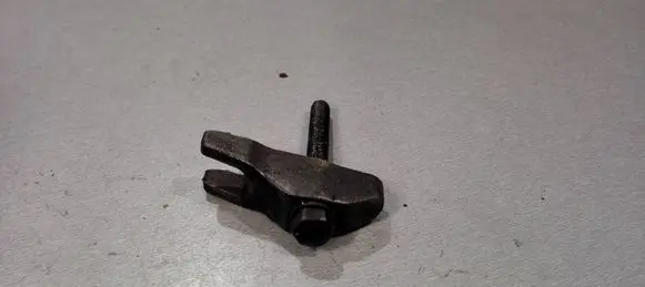 KIA Picanto Fuel Injector clamp holder
