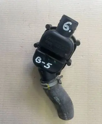 Ford C-MAX II Intake resonator C1BY9P437AB 1J092342S01