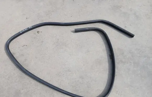 Ford S-MAX Front door rubber seal