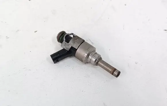 Audi Q7 4L Fuel injector 06E036P 306E036P