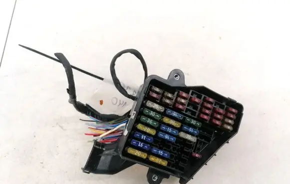 Audi A4 S4 B5 8D Fuse box set 8D1941824