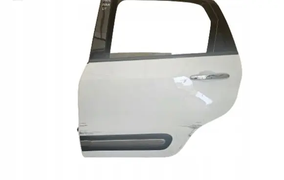 Fiat 500L Front door