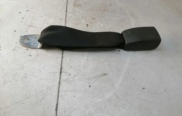 Toyota Auris 150 Front seatbelt buckle E034501 B480 06405