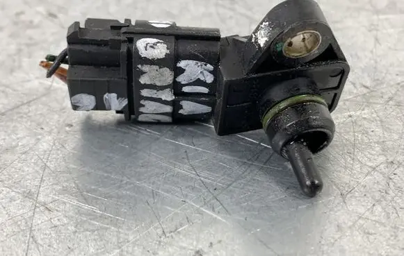KIA Sportage Air pressure sensor 393002B100