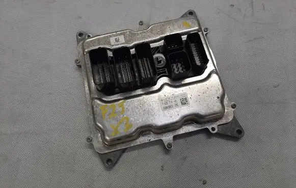 BMW X3 F25 Engine control unit/module 7635714