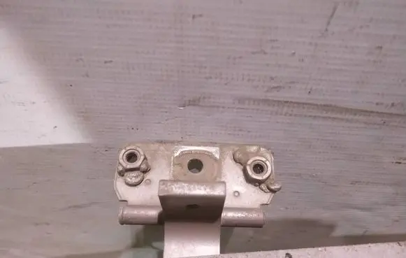 Jeep Grand Cherokee (WJ) Tailgate/trunk/boot hinge