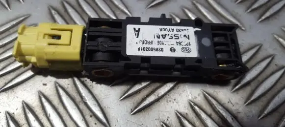 Nissan Note (E11) Airbag deployment crash/impact sensor 0285003019 103364
