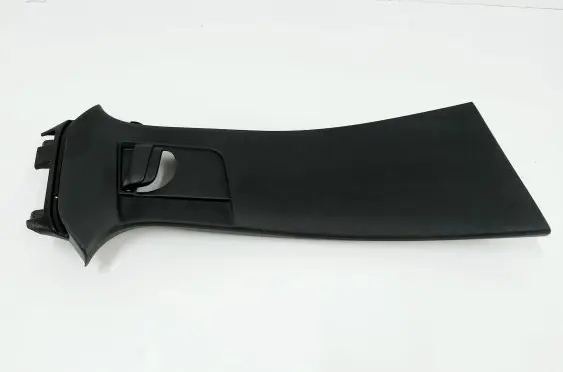 Volvo XC40 (B) pillar trim (bottom) 31457493