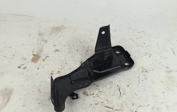 Maserati Levante Other engine bay part 2916 B496