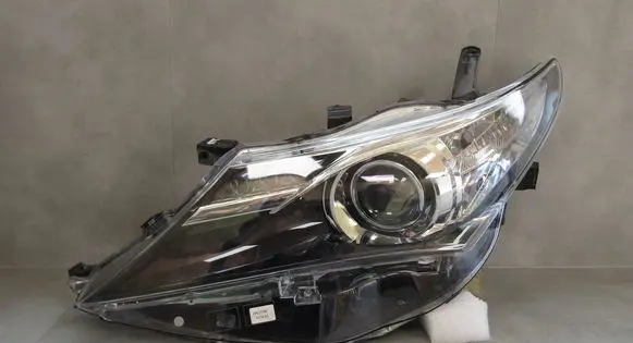 Toyota Auris E180 Headlight/headlamp 8115002E40 89906417