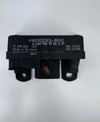 Mercedes-Benz E W211 Glow plug pre-heat relay A6489000000 51299029
