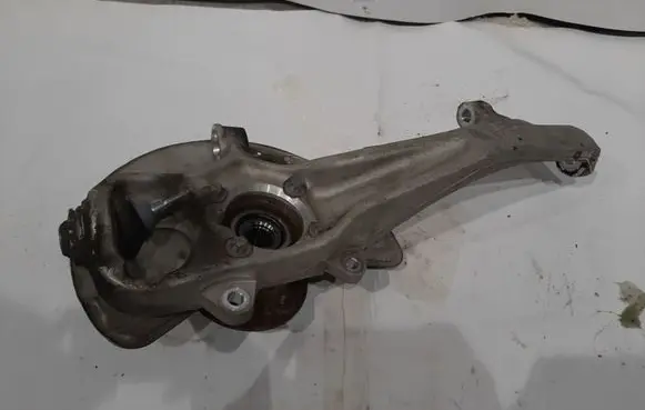 Mercedes-Benz GL X166 Front wheel hub 16610