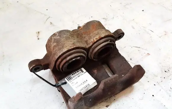 KIA Sorento Front brake caliper