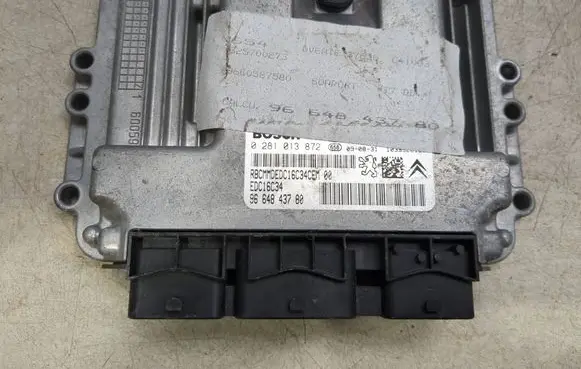 Peugeot 508 Engine control unit/module 0281013872 EDC16C34 9664843780