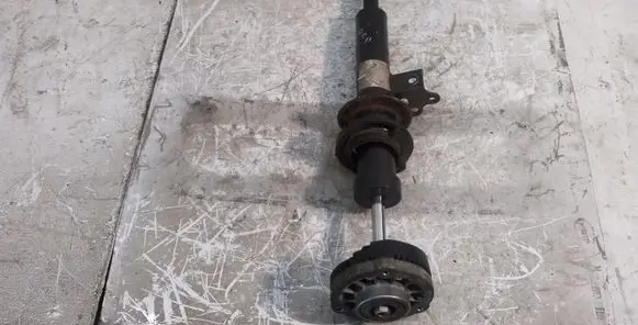 BMW 5 F10 F11 Front shock absorber/damper