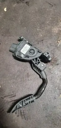 Audi A8 S8 D4 4H Accelerator throttle pedal 4H2723523B 6PV00950525